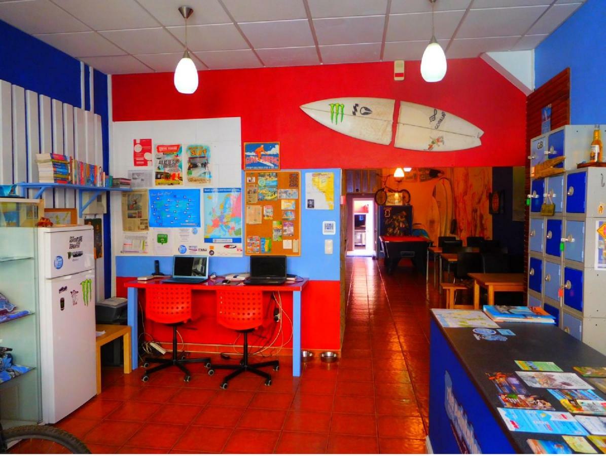 The Paintshop Hostel Figueira da Foz Exterior photo
